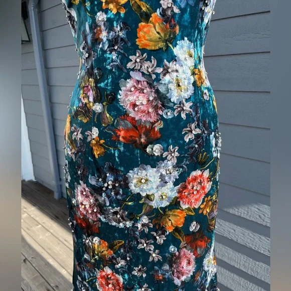 Jovani Crystal Embellished Green Velvet Floral Cutout Dress NEW